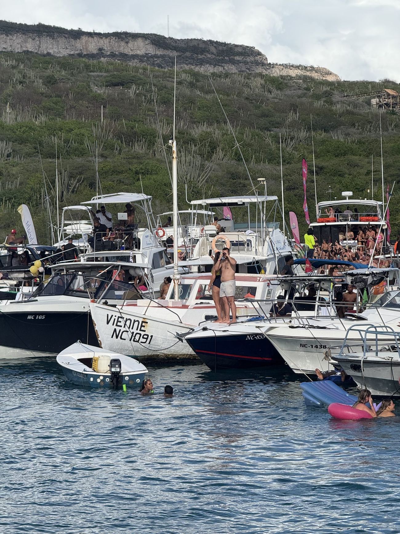 Boats rafted up at Fuik Bay on a Curaçao Sunday