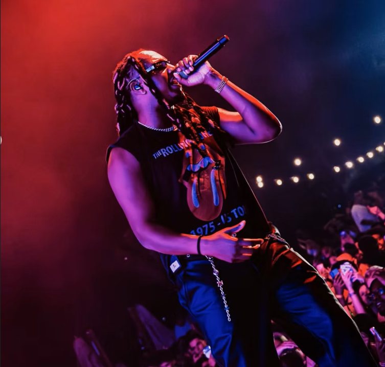 Live performance at Madero Ocean Club, Curaçao